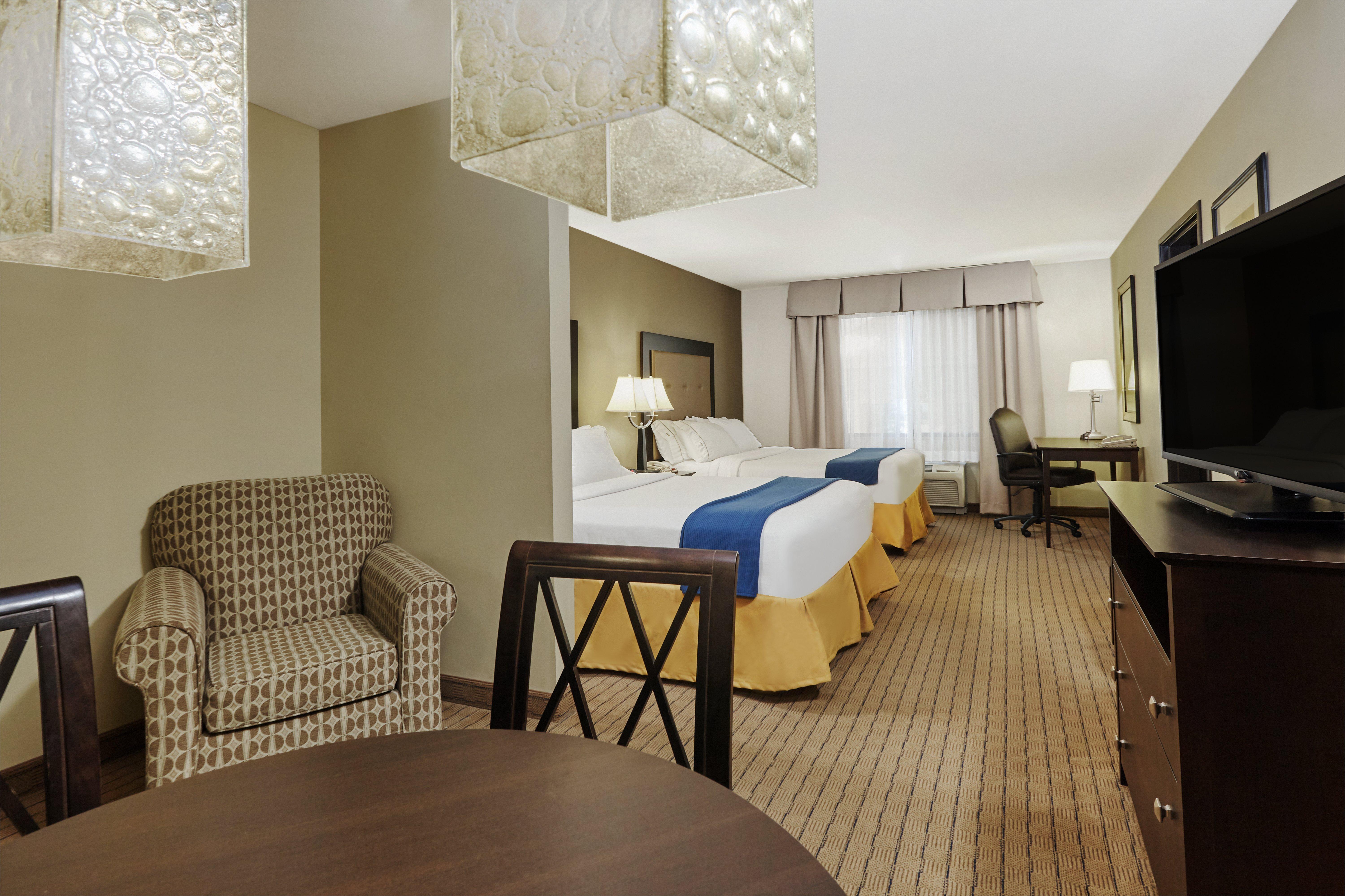 Holiday Inn Express & Suites Madison-Verona By Ihg Exteriér fotografie